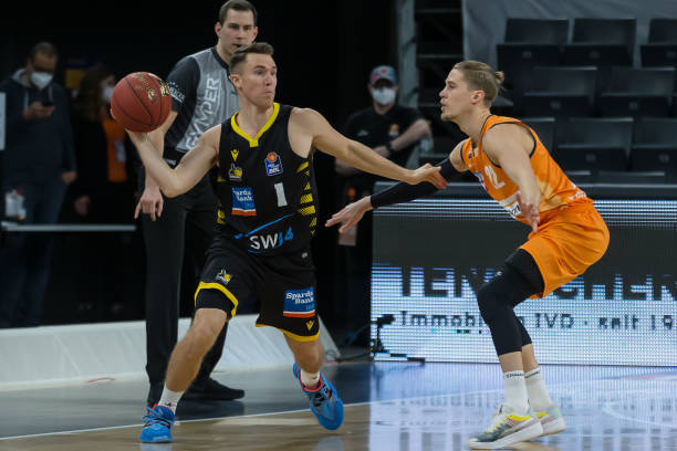 也让球迷们 也让球迷们